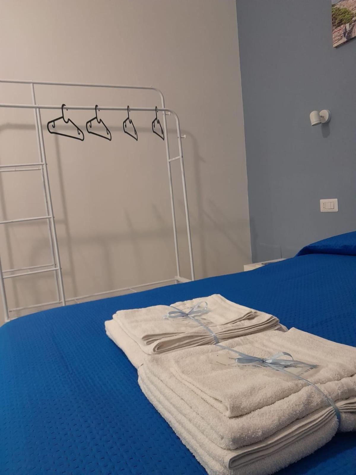 Monteoliveto 5 Bed and Breakfast Napoli Eksteriør billede